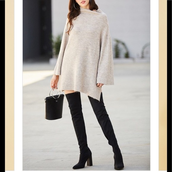 Sweaters - ✨Last ✨ Oversized Tunic/Sweater